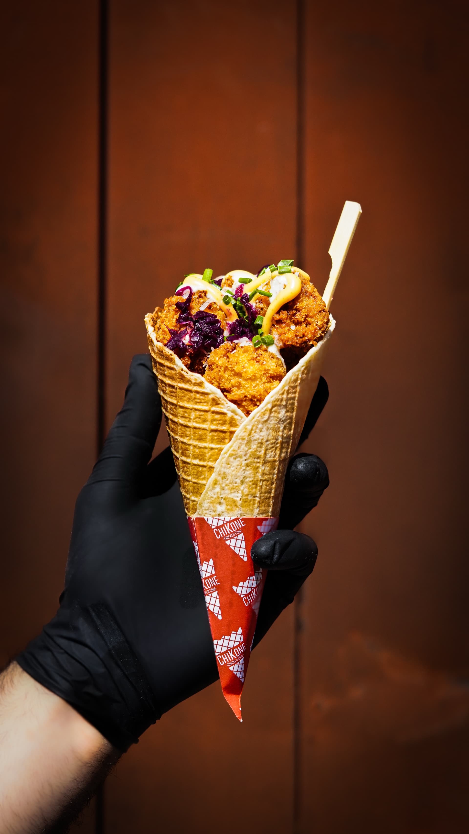 Chikone – Waffle Cone in Hand